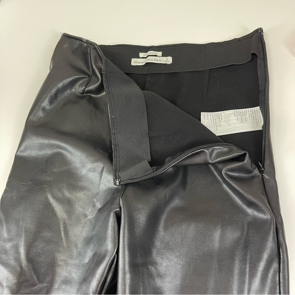 Abercrombie & Fitch Pants Womens Size Small Black Vegan Faux Leather Skinny Leg - Picture 3 of 13